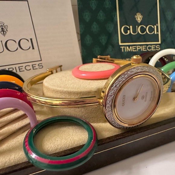 Reserve for @lancelot8878~Near Mint~Gucci Watch W/DiamondCut Bezel~Box/Paper - Picture 4 of 15